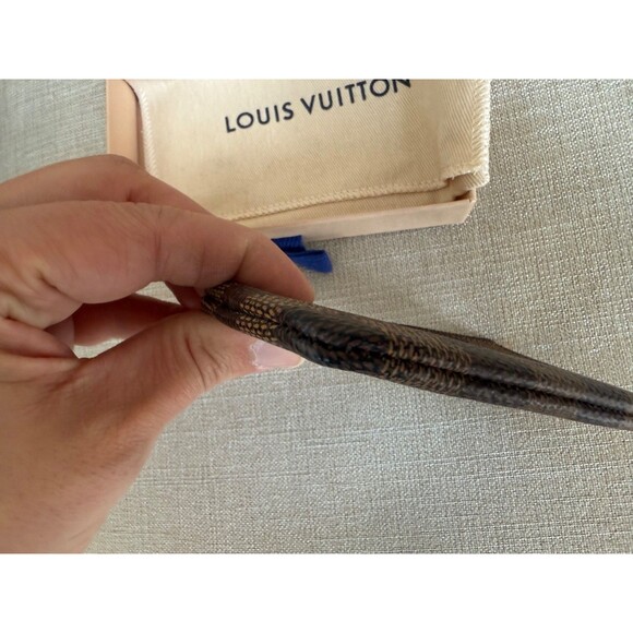 Louis Vuitton Damier Ebene Key Pouch - Original Size (N62658) - Picture 4 of 14